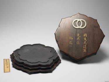 图片[2]-Inkstone in imitation a floral mirror from the Tang dynasty, Qing dynasty (1644-1911)-China Archive